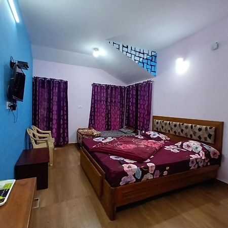 Karpagam Homestay Ooty Bagian luar foto