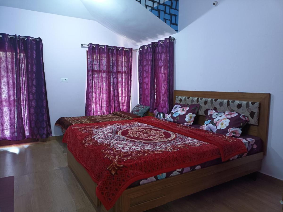 Karpagam Homestay Ooty Bagian luar foto