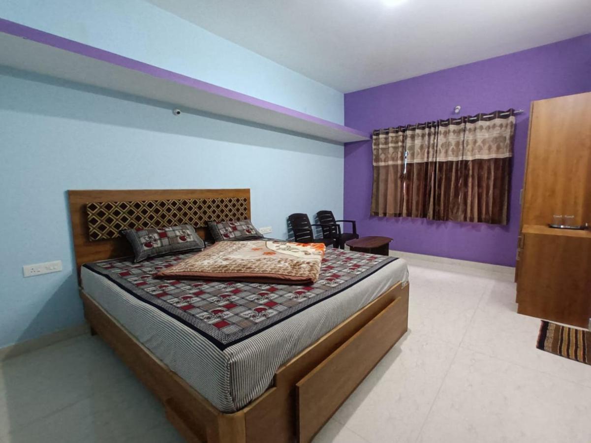 Karpagam Homestay Ooty Bagian luar foto
