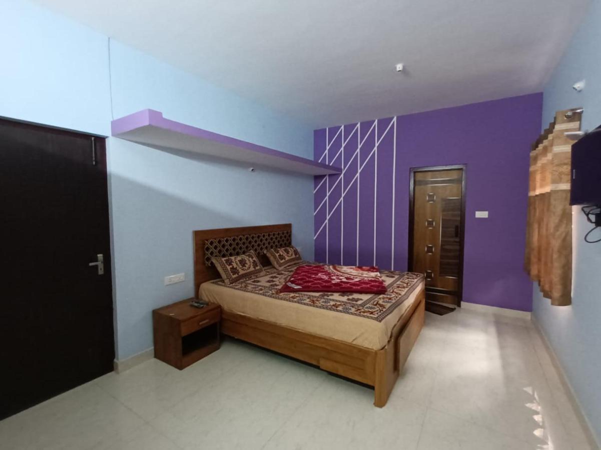 Karpagam Homestay Ooty Bagian luar foto