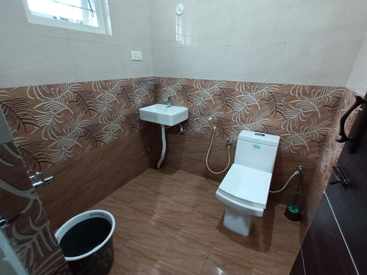 Karpagam Homestay Ooty Bagian luar foto
