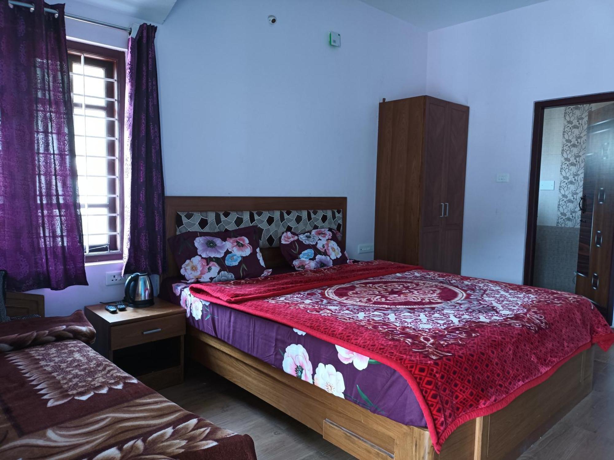 Karpagam Homestay Ooty Bagian luar foto