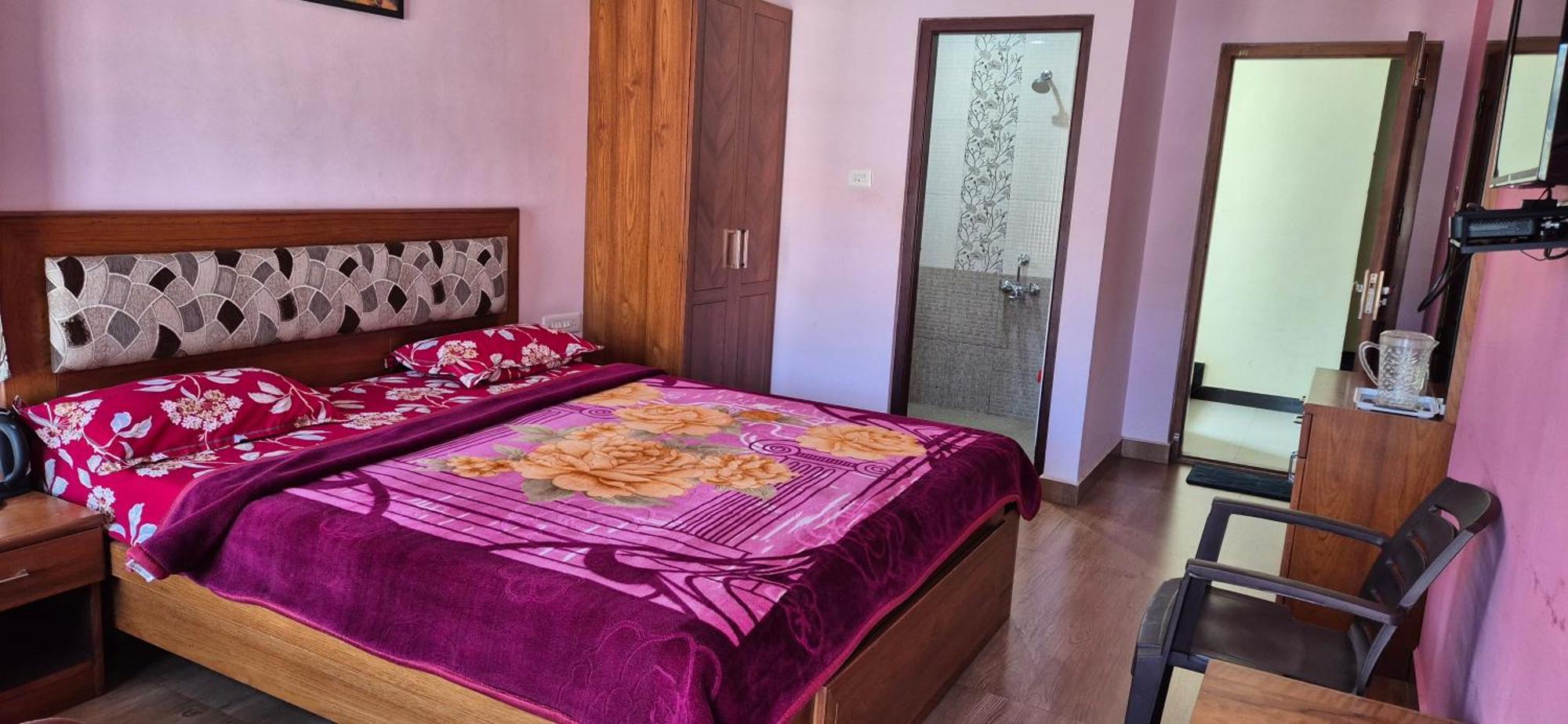 Karpagam Homestay Ooty Bagian luar foto