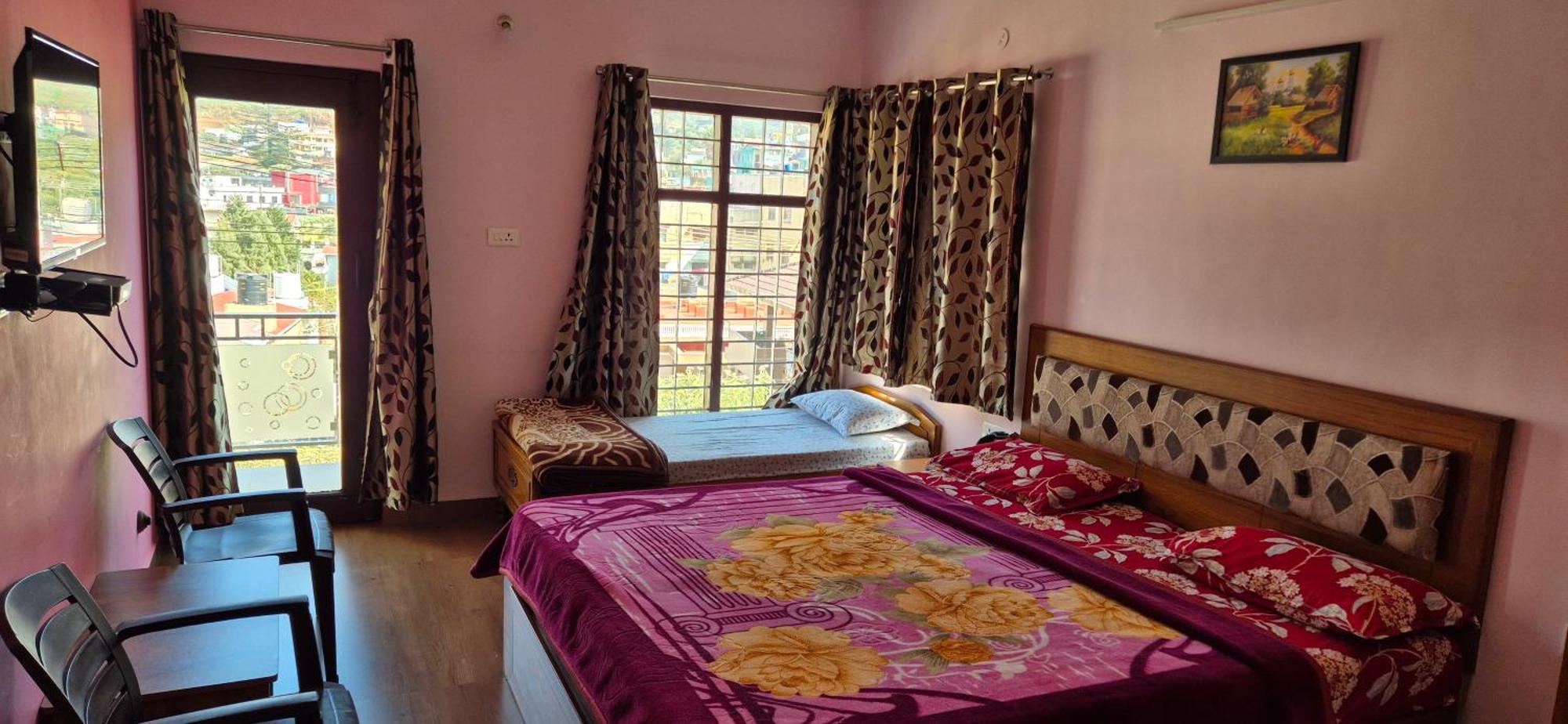 Karpagam Homestay Ooty Bagian luar foto
