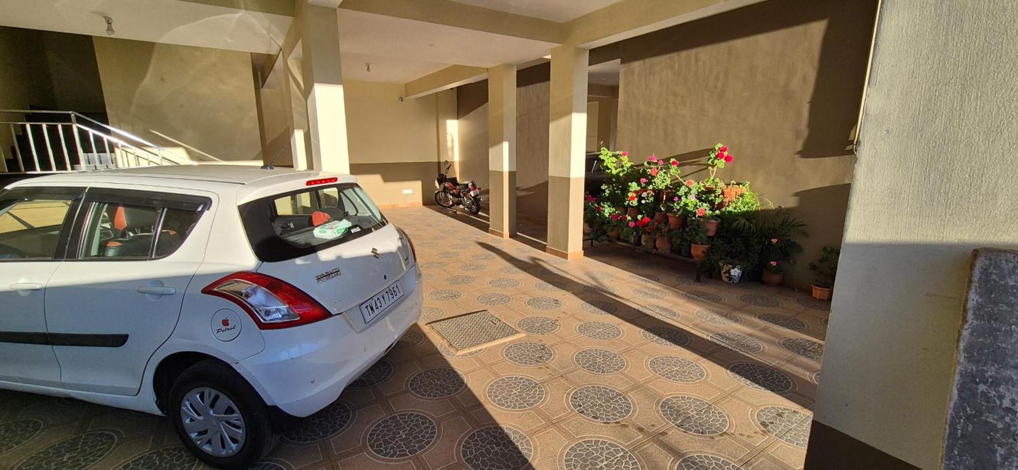 Karpagam Homestay Ooty Bagian luar foto